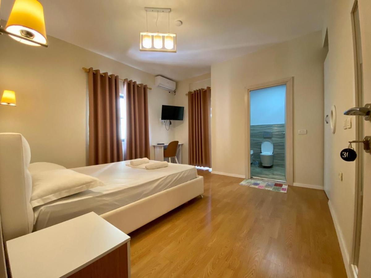 Hotel Globo Драч Екстериор снимка