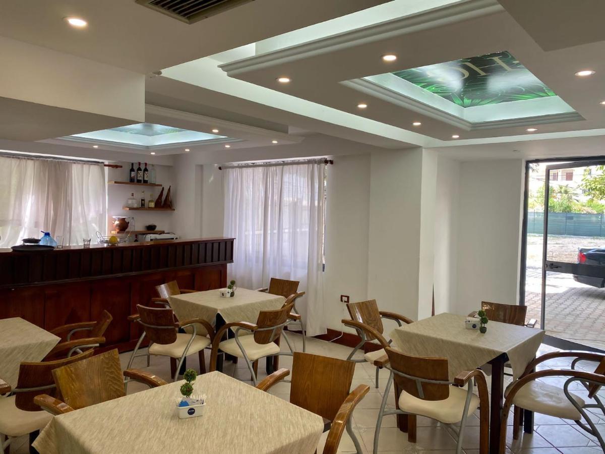 Hotel Globo Драч Екстериор снимка