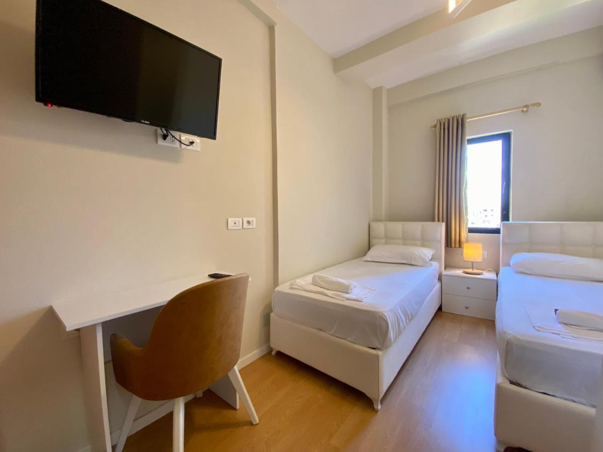 Hotel Globo Драч Екстериор снимка