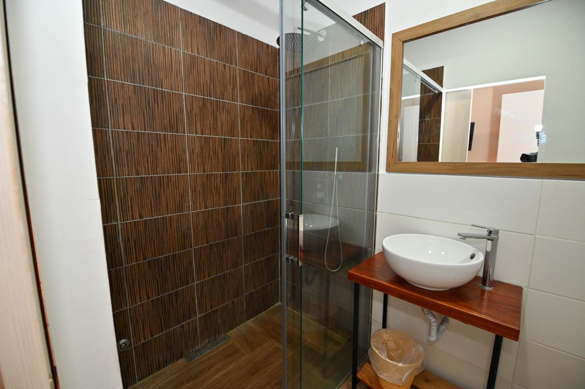 Hotel Globo Драч Екстериор снимка