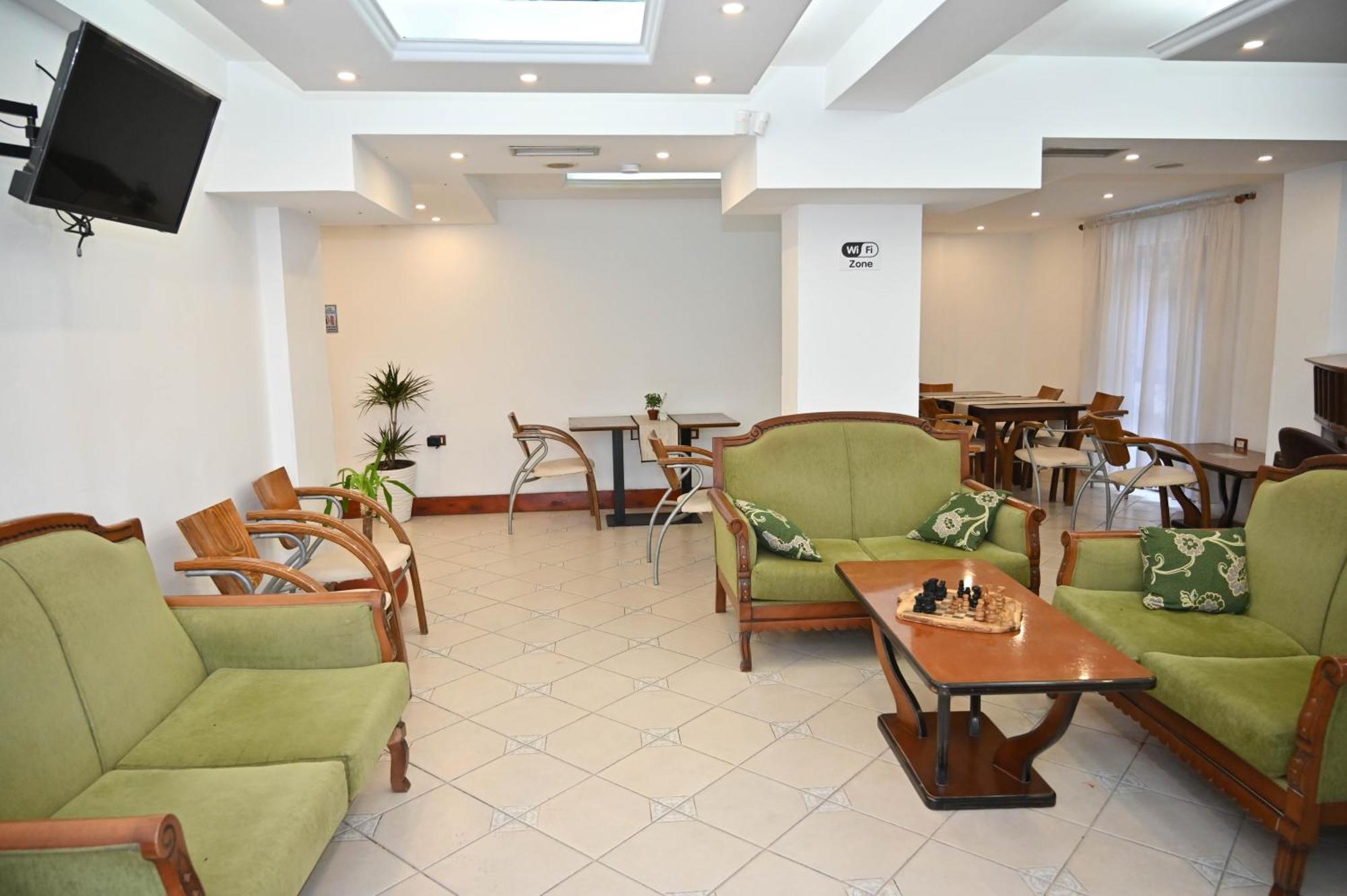 Hotel Globo Драч Екстериор снимка